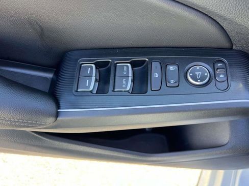 Used 2025 Honda Civic Sport image 18