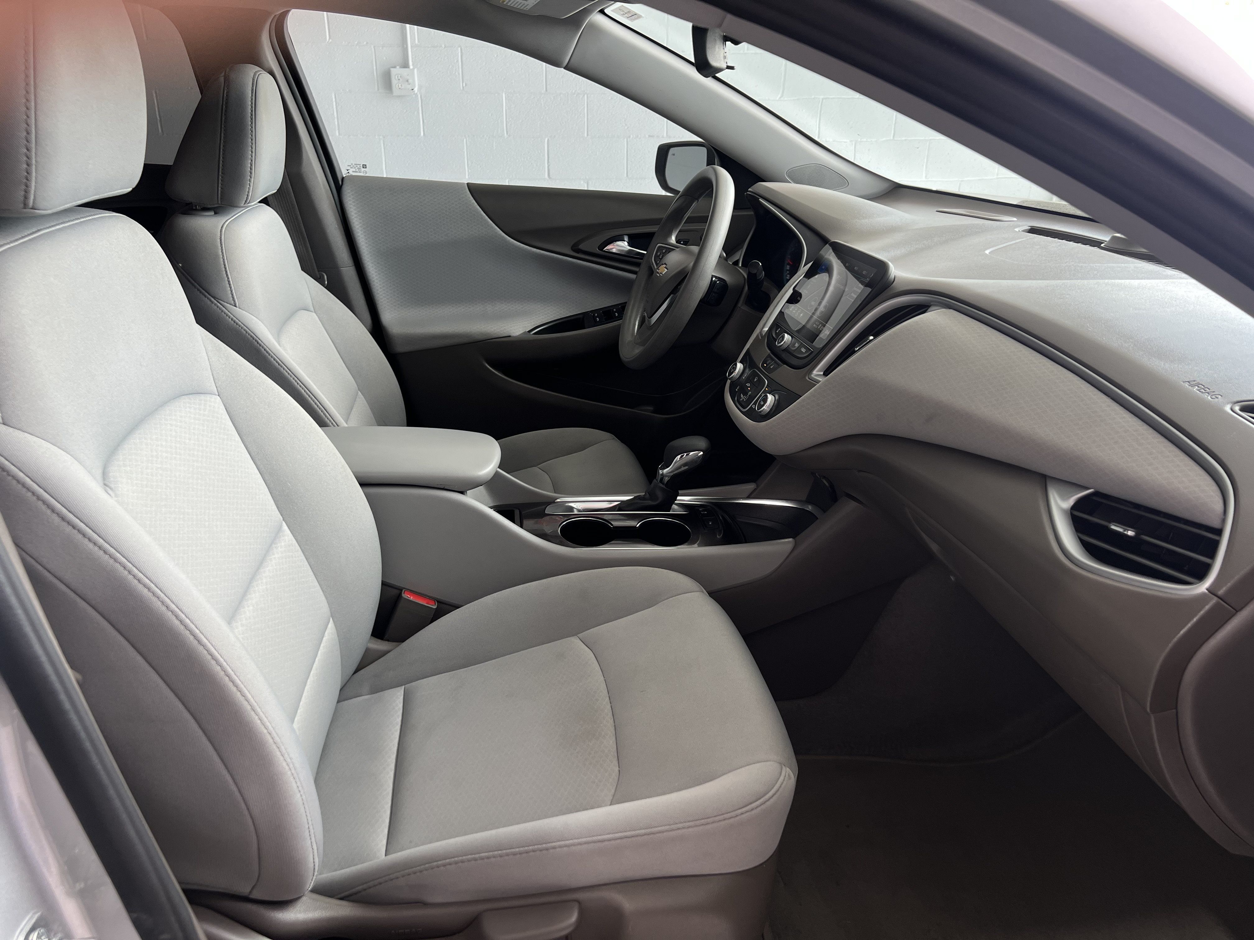 Used 2022 Chevrolet Malibu LS w/ Driver Confidence Package II FWD image 21