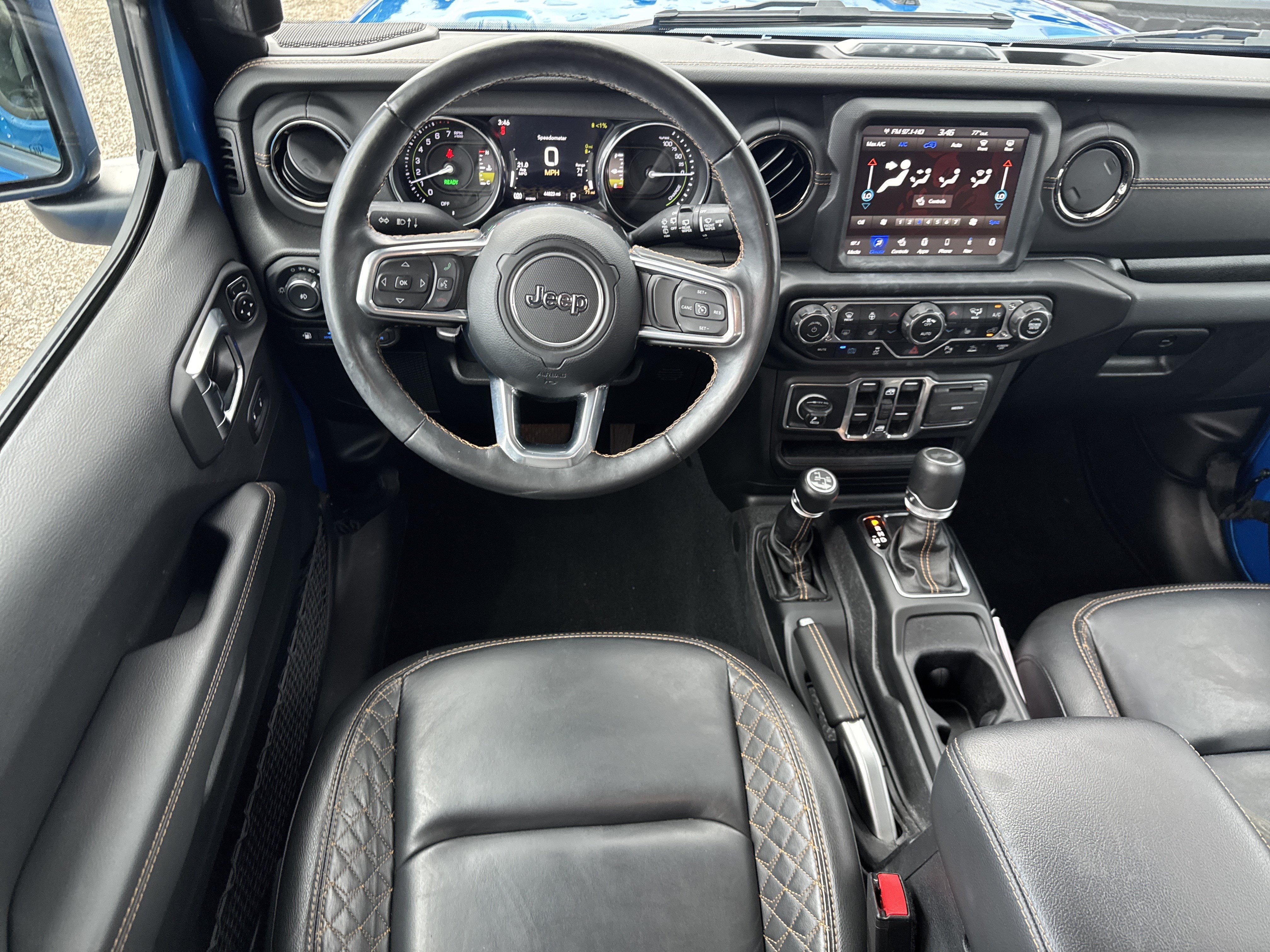 Used 2022 Jeep Wrangler Unlimited Sahara AWD/4WD image 4