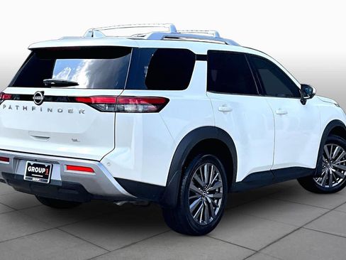 Certified 2024 Nissan Pathfinder SL w/ SL Premium Package FWD image 13