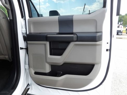 Used 2022 Ford F250 XL w/ Power Equipment Group AWD/4WD image 33