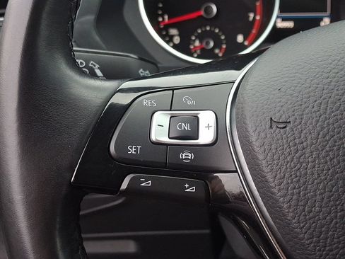 Used 2019 Volkswagen Tiguan SE AWD/4WD image 21