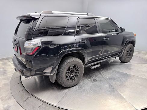 Used 2018 Toyota 4Runner TRD Pro AWD/4WD image 5