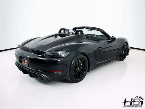Used 2022 Porsche 718 Boxster Spyder RWD image 26
