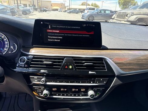 Used 2019 BMW 530e w/ Convenience Package RWD image 14
