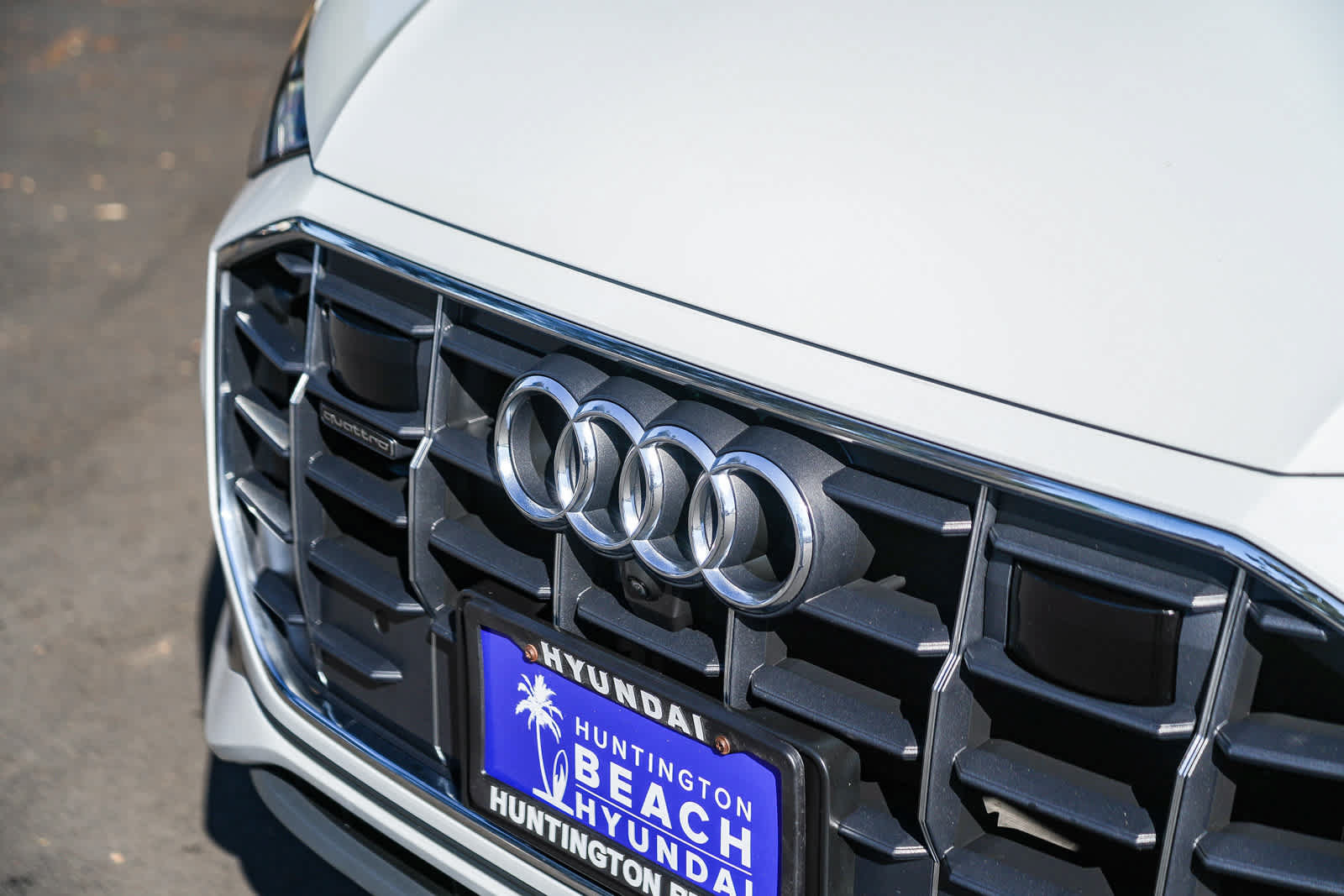 Used 2022 Audi Q8 Premium Plus AWD/4WD image 3