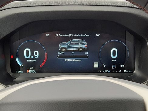 New 2026 Ford Explorer Active RWD image 18