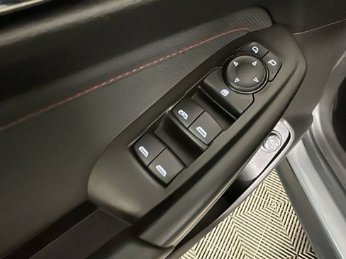 Used 2025 Chevrolet TrailBlazer RS w/ Convenience Package FWD image 13