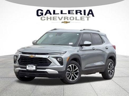 New 2026 Chevrolet TrailBlazer LT w/ Driver Confidence Package FWD image 1