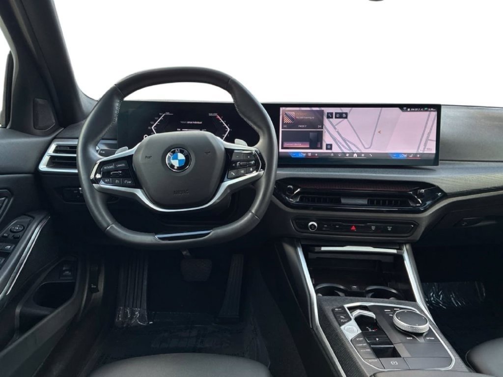 Used 2025 BMW 330i Sedan RWD image 16