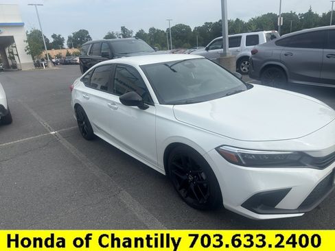 Used 2024 Honda Civic Sport image 3
