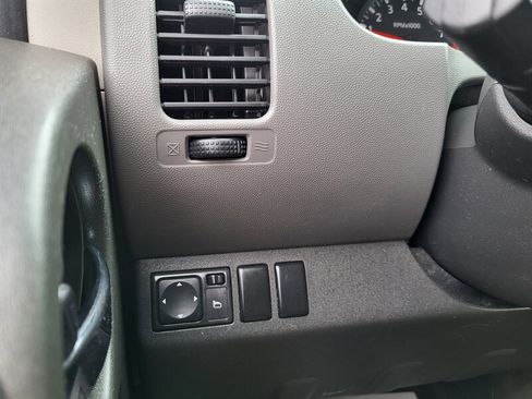 Used 2010 Nissan Xterra S image 20