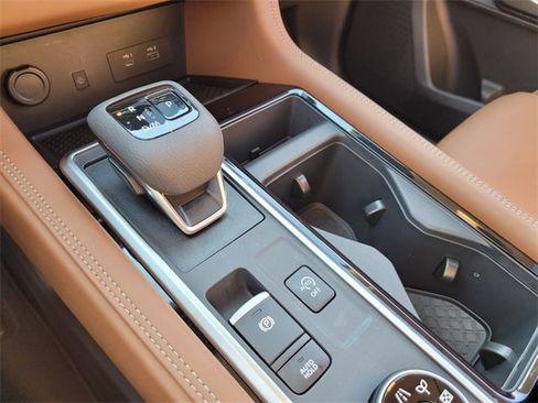 Certified 2025 Nissan Pathfinder Platinum w/ Cargo Package image 22