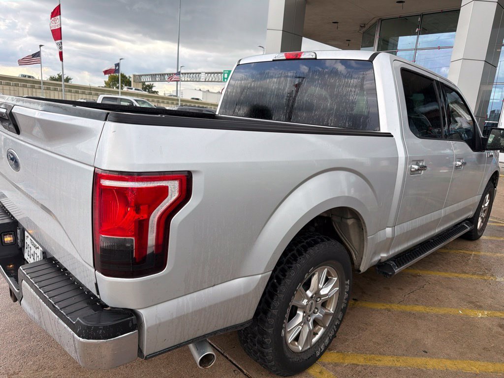 Used 2017 Ford F150 XLT w/ Equipment Group 301A Mid RWD image 3
