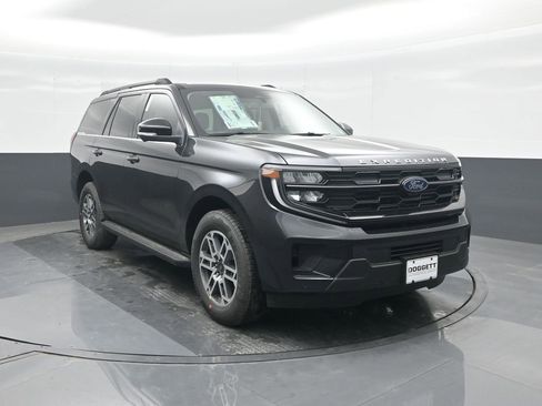 New 2026 Ford Expedition Active RWD image 8