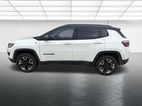 Used 2018 Jeep Compass Trailhawk w/ Leather Interior Group AWD/4WD image 5