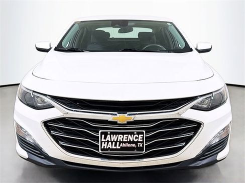 Used 2024 Chevrolet Malibu LT image 2