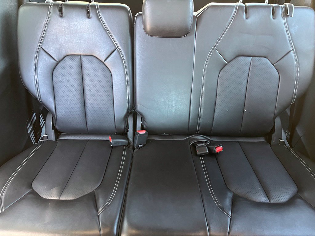 Certified 2025 Chrysler Pacifica Select FWD image 18
