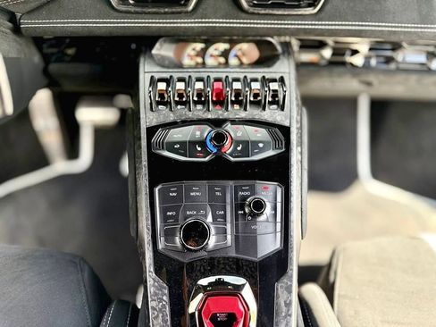 Used 2019 Lamborghini Huracan Performante image 46