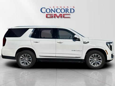 Used 2025 GMC Yukon Denali image 3