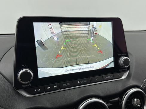 Used 2025 Nissan Sentra SV image 11