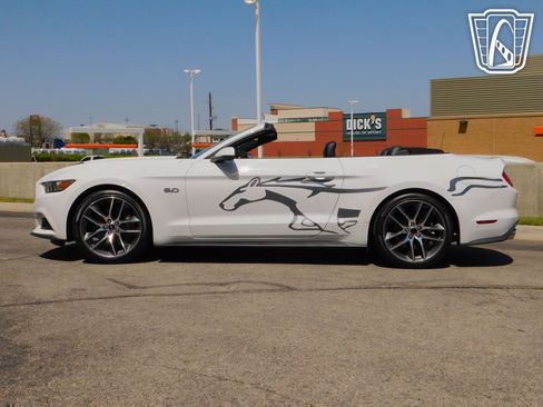 Used 2015 Ford Mustang GT Premium w/ Equipment Group 401A image 10