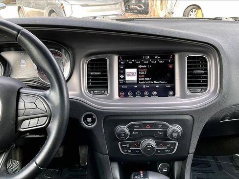 Used 2023 Dodge Charger SXT image 7