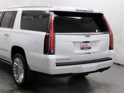 Used 2018 Cadillac Escalade ESV Platinum image 7