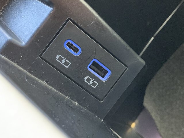 Certified 2024 Toyota Sienna XLE FWD image 29