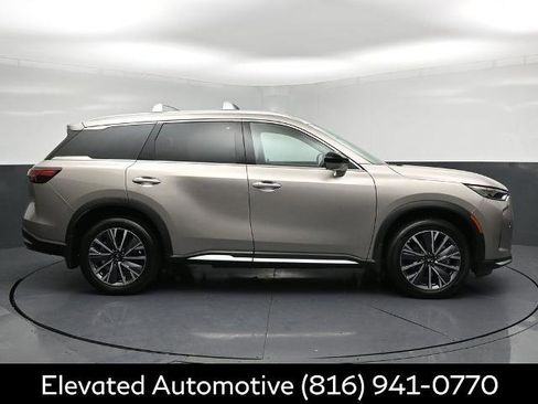 Certified 2026 INFINITI QX60 Luxe w/ Cargo Package AWD/4WD image 29