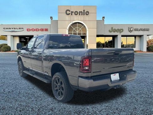 Used 2025 RAM 2500 Big Horn AWD/4WD image 5
