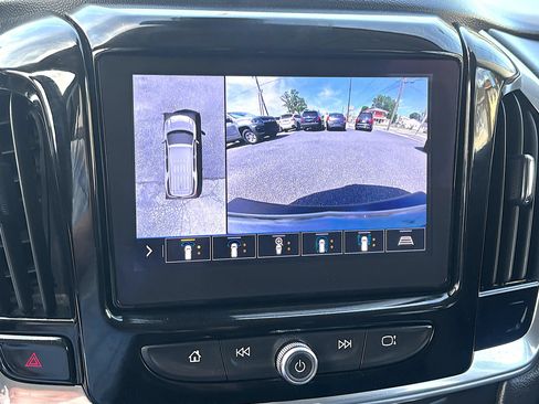 Used 2020 Chevrolet Traverse RS AWD/4WD image 40