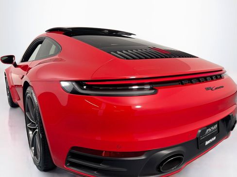 Used 2020 Porsche 911 Carrera RWD image 36