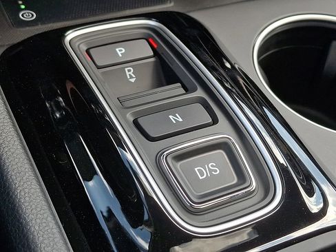 New 2026 Honda Pilot Touring image 8