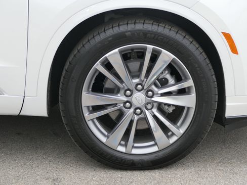 New 2025 Cadillac XT6 Premium Luxury image 11