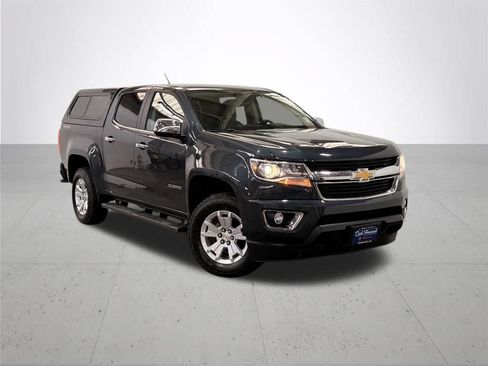 Used 2017 Chevrolet Colorado LT w/ Luxury Package, Chrome AWD/4WD image 7