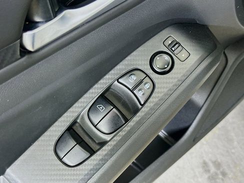 Used 2024 Nissan Altima 2.5 SV image 19