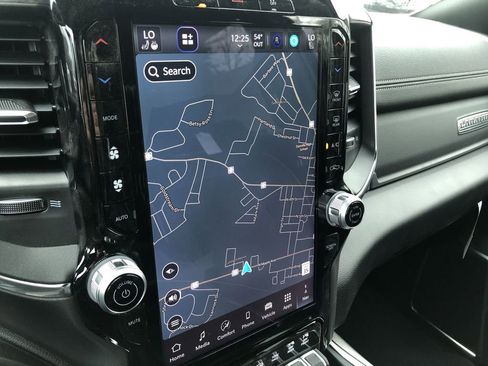 New 2026 RAM 2500 Laramie w/ Sport Appearance Package AWD/4WD image 29