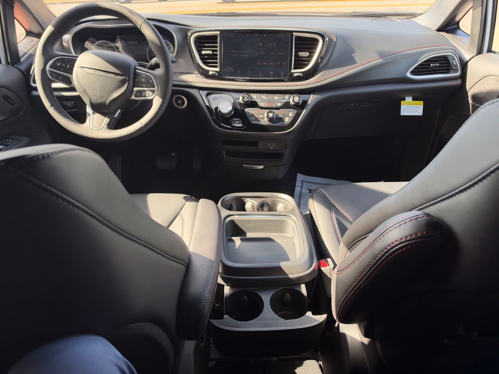 New 2027 Chrysler Pacifica Select AWD/4WD image 22