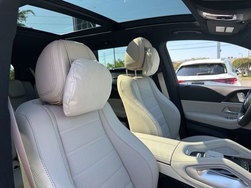 New 2026 Mercedes-Benz GLS 450 4MATIC image 34