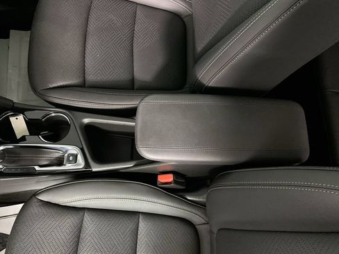 Used 2023 Buick Encore GX Essence w/ Experience Buick Package FWD image 20