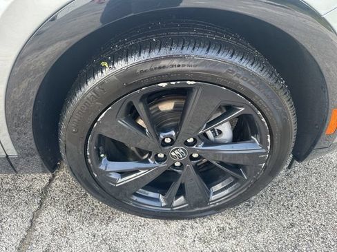 Used 2025 Buick Envision Sport Touring AWD/4WD image 13