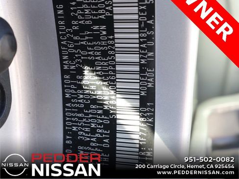 Used 2023 Toyota Corolla LE image 32