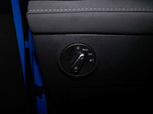 Certified 2025 Volkswagen Taos SE AWD/4WD image 27