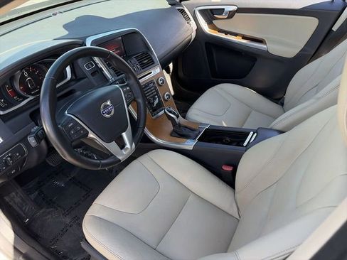 Used 2017 Volvo XC60 T6 Inscription w/ Preferred Option Package image 19
