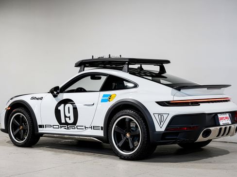 Used 2024 Porsche 911 Dakar image 8