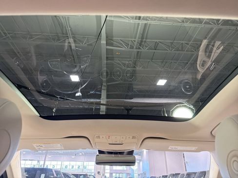 Used 2021 Mercedes-Benz GLC 300 4MATIC image 29