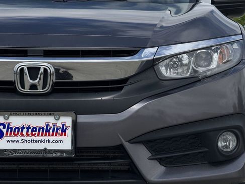 Used 2018 Honda Civic EX-T image 8