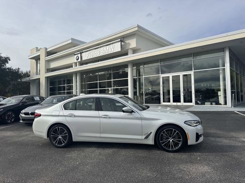 Certified 2023 BMW 540i w/ Premium Package image 1