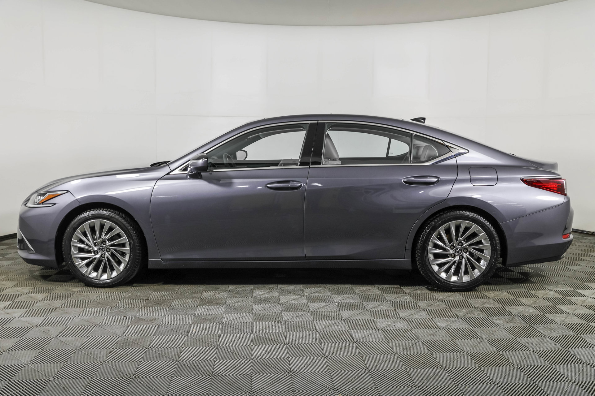 Used 2020 Lexus ES 350 w/ Luxury Package FWD image 24